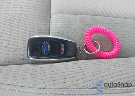 2022 Subaru Ascent Premium из США, поврежденный, VIN 4S4WMAED3N3409787